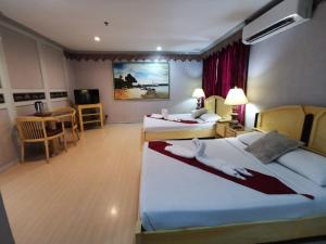 Holiday Plaza Hotel - Cebu