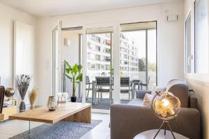 LE TRESUM - Garage, Balcon & Vue lac!