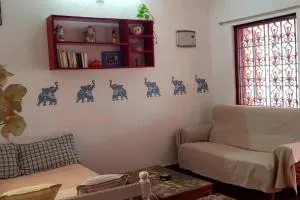 Sylvie Cottage (SF)- Near White Town & Beach - Pondicherry