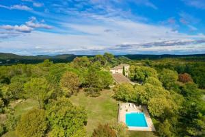 Villa de 6 chambres avec piscine privee jardin clos et wifi a Conqueyrac