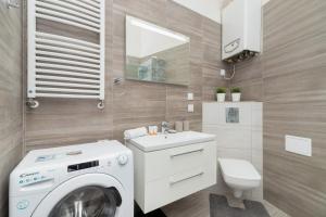 Perła Starego Miasta Kamienica Czapskich by Noclegi Renters