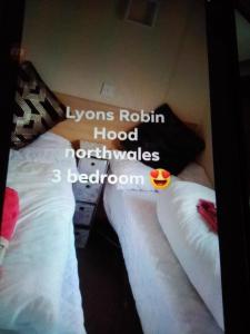 Deluxe 3 bedroom Lyons Robin hood oaklands with free wifi free sky