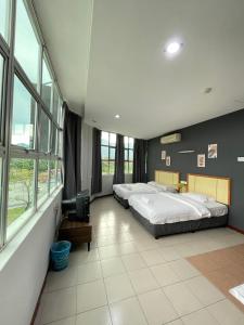 Fresh Hotel Falim