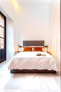 Genteel Home Giralda