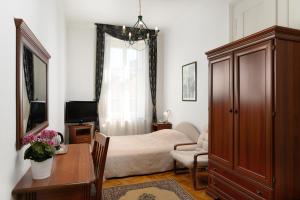 Single Room room in Inn Side Hotel Kalvin House