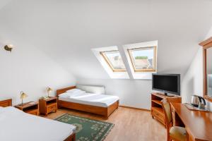 Small Twin Room room in Inn Side Hotel Kalvin House