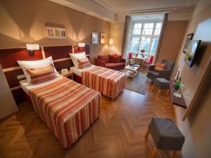 Double or Twin Studio with Garden View room in EA Hotel Julis