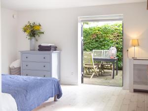 Kamillas cottage, 1 km. from the beach