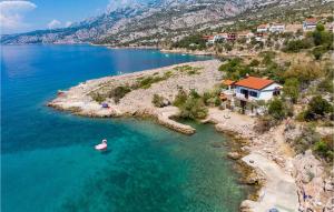 Stunning Home In Prizna With Wifi