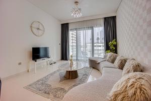 Lovely apartment in Beach Vista Tower, Beachfront - 4-star hotels in Dubai