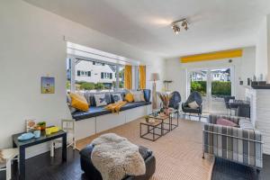 Villa Gamoni - spacious holiday home with garden