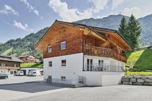 Apartmenthaus Steiner - 3hvězdičkové hotely ve městě Lech am Arlberg