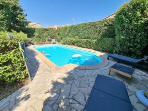 Villa avec Piscine, sans vis-à-vis, plage à 13mn à pieds