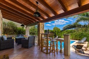 2263 Sunny holiday home with views over the bay of Palma