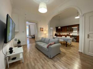 3 Bedrooms- Central Quarter Apartment