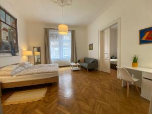 3 Bedrooms- Central Quarter Apartment