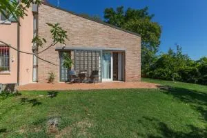 Francolino Duplex Charming La Farnia Villa - La Pavonara