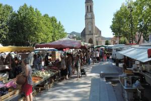 Appartements T2 entierement equipe et refait a neuf a 10mn Ales : photos des chambres
