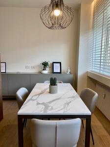 Torino 64 - Duomo City Center Luxury Apartment Perfect x2!