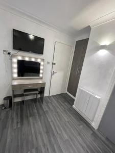 Newly refurbished modern 2 bedroom flat