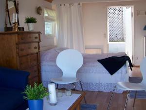 4 person holiday home in Rönnäng-By Traum