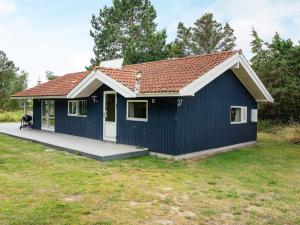 8 person holiday home in Rødby-By Traum