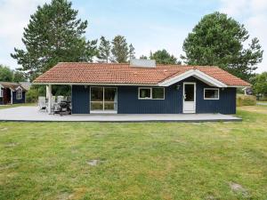 8 person holiday home in Rødby-By Traum