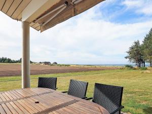 8 person holiday home in Spøttrup