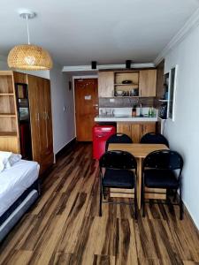 "LOW COST" Conquistador-Laguito