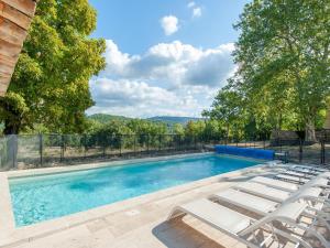 Villas Nice holiday home in the Lub ron with private pool and views : photos des chambres