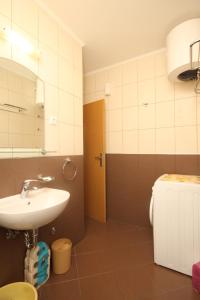 Apartments with a parking space Cavtat, Dubrovnik - 8576