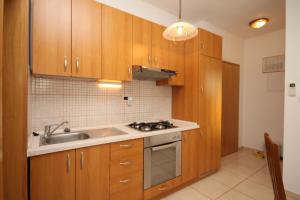 Seaside apartments with a swimming pool Okrug Donji, Ciovo - 8664