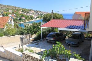 Apartments with a parking space Mavarstica, Ciovo - 8439