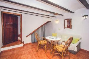 Las Casicas del Tío Ángel-B