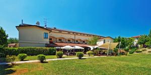 Albergo Della Roccia