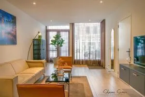 ApartHotel Boutique by Urban Home Stay - Grootschermer