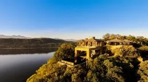 Cloud 9 Luxury Eco Villa - Highland Home