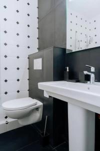 Stylish 2 Bedroom Apartment in Paris