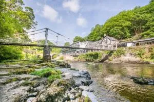 The Chainbridge Hotel - Llandegla