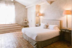 Hotels Le Mas De La Rose - Les Collectionneurs : photos des chambres