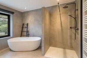 Sublieme, ruime luxe villa 10p met terras én tuin