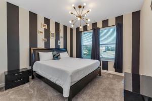 Storey Lake Resort, Private Pool, And Much More!!