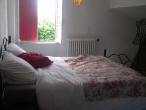 B&B / Chambres d'hotes COTTAGE JUPITER 48 AVENUE DE PUJOLS VILLENEUVE SUR LOT : photos des chambres