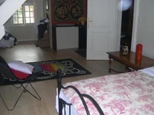 B&B / Chambres d'hotes COTTAGE JUPITER 48 AVENUE DE PUJOLS VILLENEUVE SUR LOT : photos des chambres