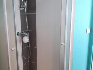 Studio cabine cosy au pied des pistes avec balcon - FR-1-557-115