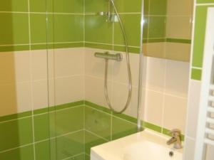 Appartement 3 pièces avec balcon pour 7 pers au pied des pistes - FR-1-557-123