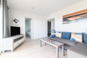 Home2Book Stunning Apartment Rocas Rojas