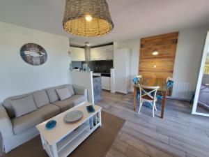 Grand appartement, 3 chambres, très bonne literie, résidence avec piscine à Pin Rolland