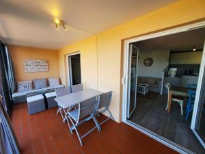 Grand appartement, 3 chambres, très bonne literie, résidence avec piscine à Pin Rolland