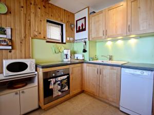 Appartement lumineux près des pistes, 2 pièces, balcon Ouest - FR-1-549-34